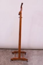 Midcentury Italian Walnut Valet by Fratelli Reguitti in the Style of Ico Parisi - Image 3