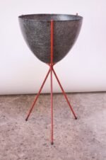 Large Mid-Century Modern Fiberglass and Painted Iron Tripod Planter by Kimball - Image 3