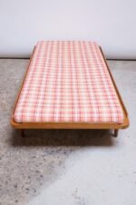 Scandinvanian Daybed in Oak After Finn Juhl - Image 4