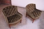 Pair of Jens Risom Model 2137 Walnut "Floating" Lounge Chairs in Olive Velvet - Image 10
