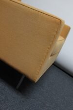 Florence Knoll Lounge Chair with Original Wool Upholstery - Image 17