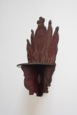 Vintage British/American Militaria Folk Art Hand-Carved and Painted Shelf Bracket - Image 2