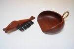 Vintage Italian "Fish" Crumb Brush and Pan in Teak and Brass - Image 8
