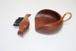 Vintage Italian "Fish" Crumb Brush and Pan in Teak and Brass - Image 7