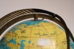 Vintage Cram's Deluxe Globe with Automatic Daily Sun Ray Indicator - Image 15