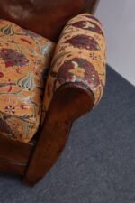 French Deco Club Chair in Leather and Anatolian Turkish Kilim Upholstery - Image 24