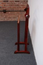 Vintage Brass and Stained Red Mahogany Valet by Fratelli Reguitti - Image 11