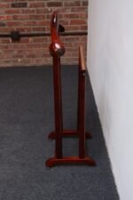 Vintage Brass and Stained Red Mahogany Valet by Fratelli Reguitti - Image 13