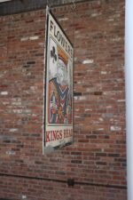 Early 20th Century Double-Sided "Kings Head" Hand Painted Metal English Pub Sign - Image 9