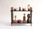 Vintage Diminutive Black Lacquered Table or Wall Shelf with Carved Red Finials - Image 7