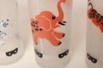Set of Eight Vintage Frosted Glasses With Animal Carousel Motif by Libbey With Carrier - Image 13