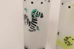Set of Eight Vintage Frosted Glasses With Animal Carousel Motif by Libbey With Carrier - Image 17