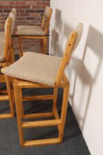 Set of Four Vintage Postmodern Swiveling Bar Stools in Oak and Tawny Bouclé - Image 15