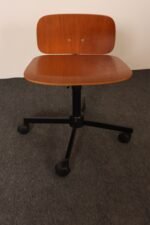 Danish Modern Kevi Swiveling Task Chair in Teak by Jorgen Rasmussen for Rabami - Image 11