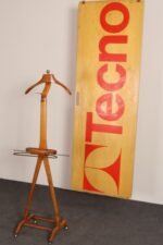 Sculptural Italian Modernist Beech and Brass Valet by Fratelli Reguitti - Image 9