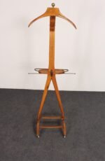 Sculptural Italian Modernist Beech and Brass Valet by Fratelli Reguitti - Image 4