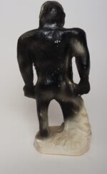 Vintage 1920s Carved and Painted Chalkware King Kong Sculpture - Image 4