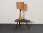 Vintage Gordon and Jane Martz Ochre Stoneware and Walnut Table Lamp with Finial - Image 5
