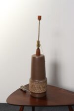 Vintage Brown Ceramic and Walnut Table Lamp with Finial by Gordon and Jane Martz - Image 7
