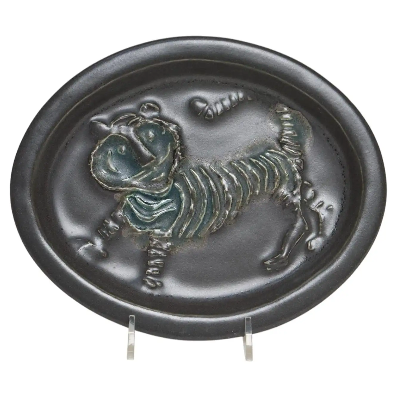 1 Vintage Matte Brown Ceramic "Tiger" Plaque by David Gil for Bennington Potters - Image 1