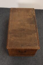 Vintage New England Grasscloth Wrapped Cedar and Bamboo Trunk / Blanket Chest - Image 7
