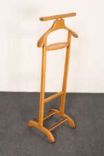 Vintage Italian Modern Fratelli Reguitti Maple Valet in the Style of Ico Parisi - Image 2