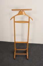 Vintage Italian Modern Fratelli Reguitti Maple Valet in the Style of Ico Parisi - Image 9