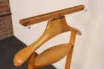 Vintage Italian Modern Fratelli Reguitti Maple Valet in the Style of Ico Parisi - Image 12
